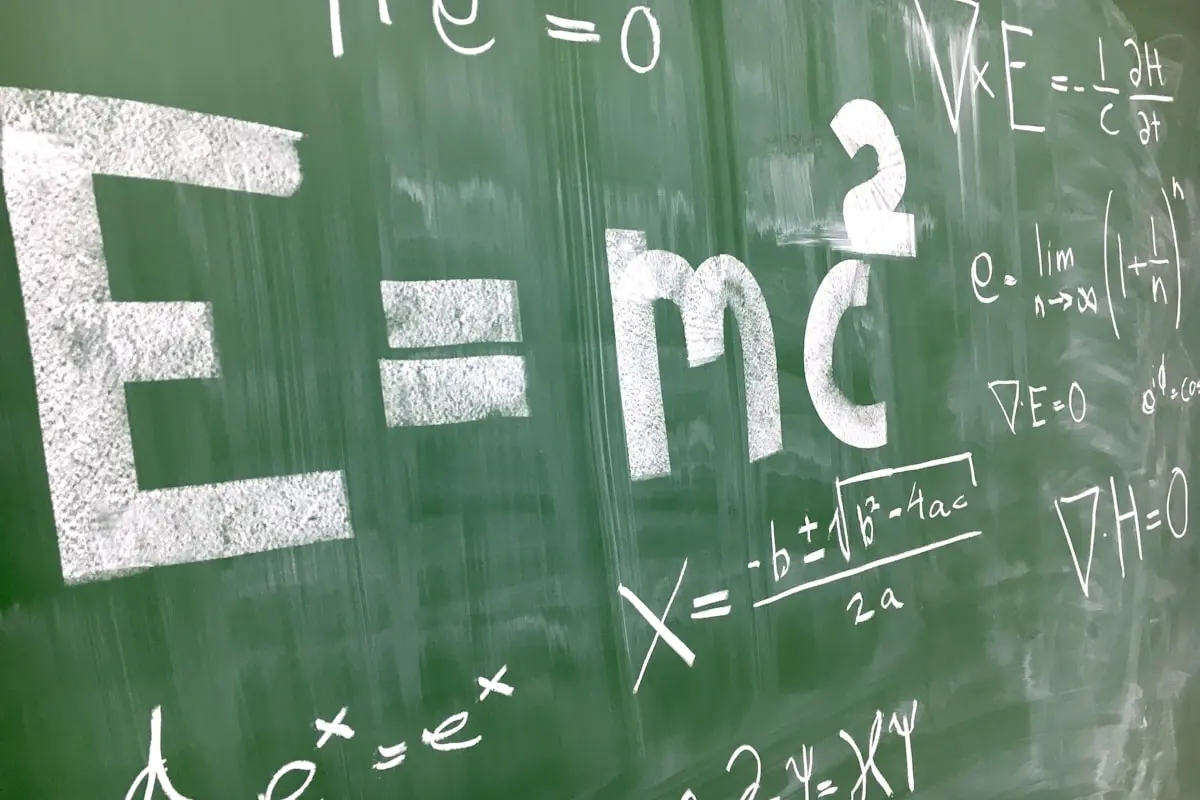 Base forte em matemática básica 