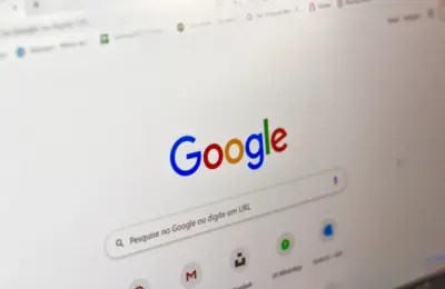 Google Detalha Uso de Cookies e Dados: Suas Escolhas de Privacidade e o Impacto na Educação